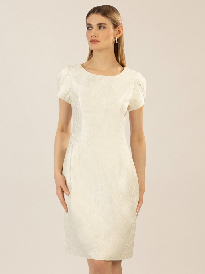 Apart Abendkleid aus mattschimmerndem, plastischen Jacquard Apart Abendkleid aus mattschimmerndem, plastischen Jacquard von Apart