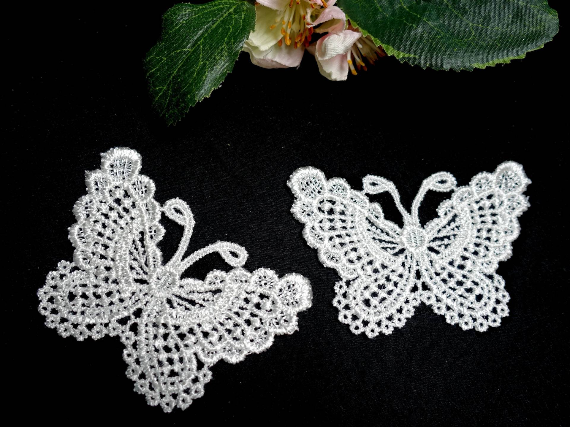 2 Stück 7x5cm Schmetterlinge Spitze Weiß Applikation Schmetterling Applikationen Patch Organza Stickerei Butterfly Nähen Uni White von ApfelblueteShopDE