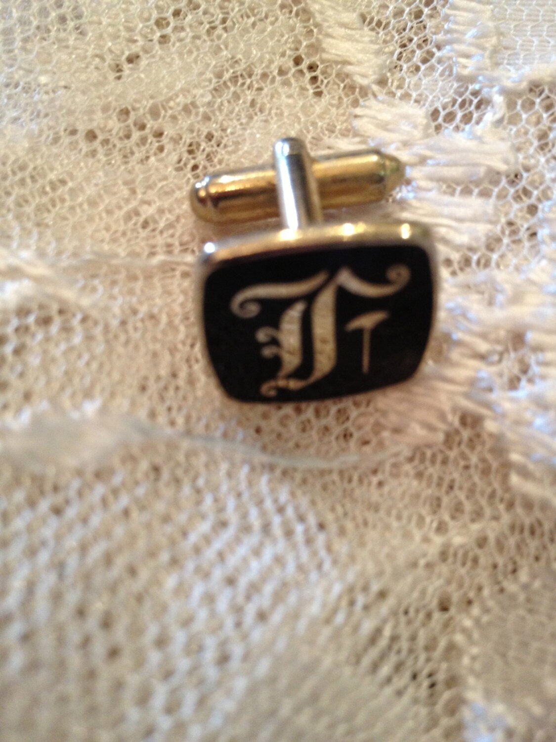 Monogramm "F' - Manschettenknöpfe Emaille Versilbert Herren Schmuck von AphroditesAntiques