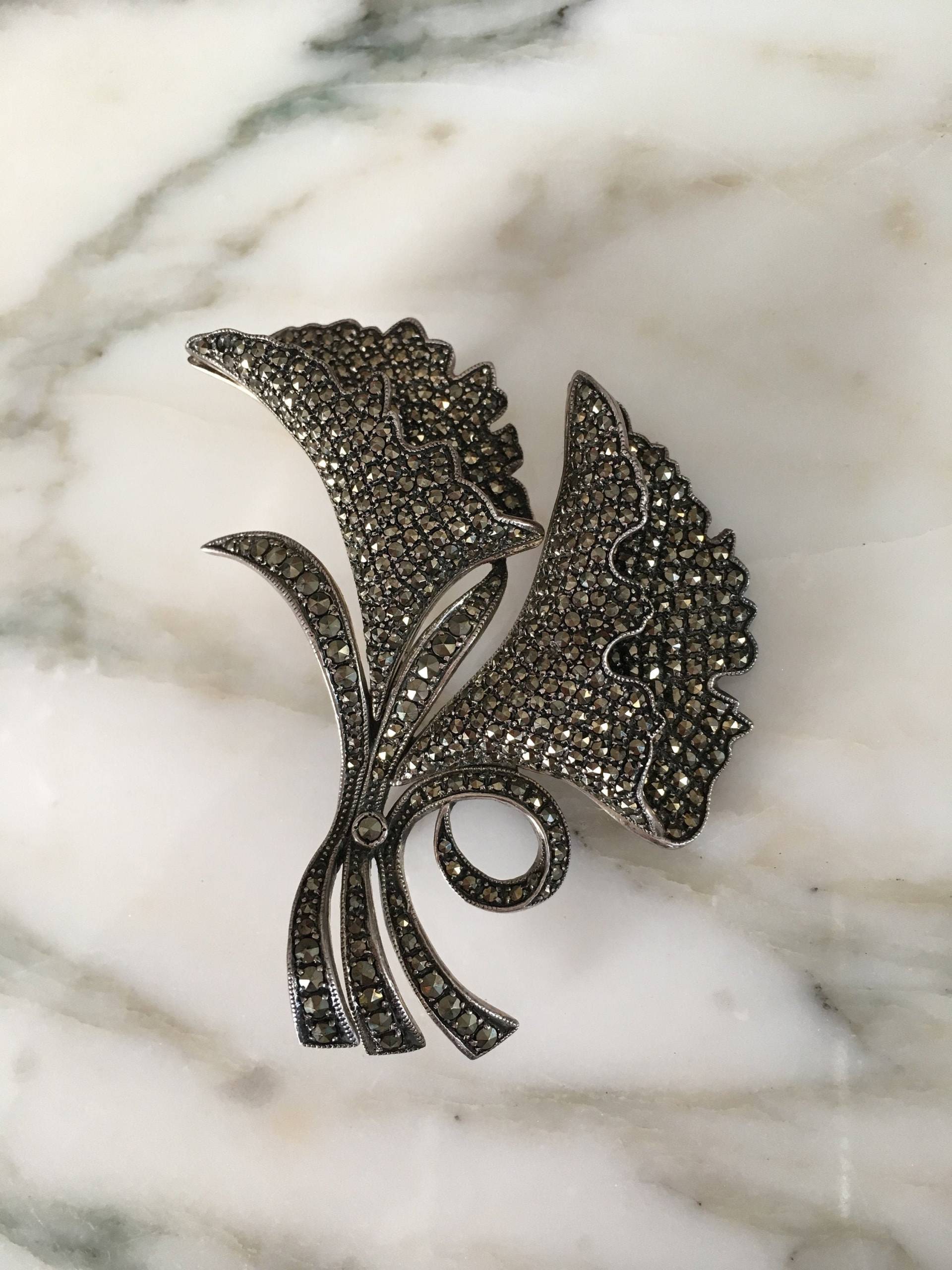Vintage Sterling Silber Markasit Calla Lilie Brosche Vintage Sterling Silber Markasit Calla Lilie Brosche von AphroditesAntiques
