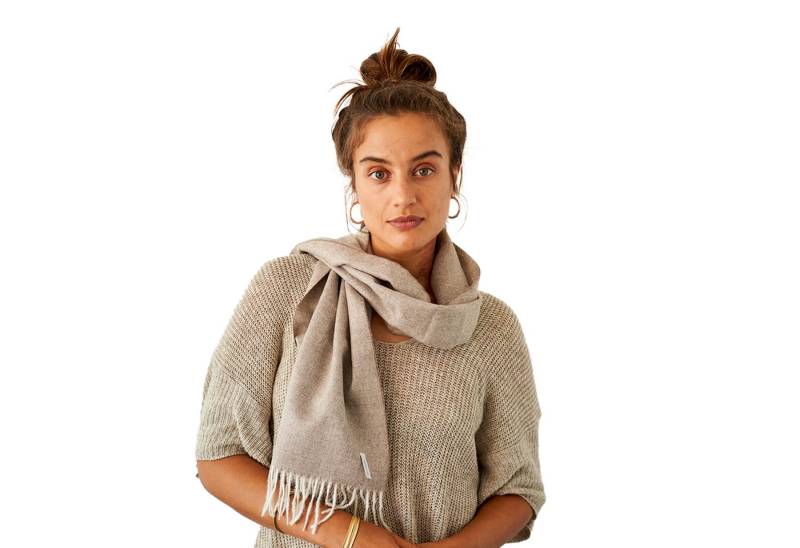 Apikuna Schal aus 100 % Baby-Alpakawolle – weich, warm & zeitlos von Apikuna