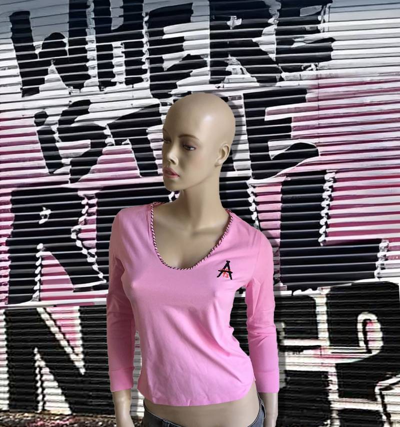 Frauen Skinny Fit Poloshirt 3/4 Arm Baumwolle T-Shirt Handgemachtem Tiefem Ausschnitt, Gesticktem Logo Apostel13 von Apostel13