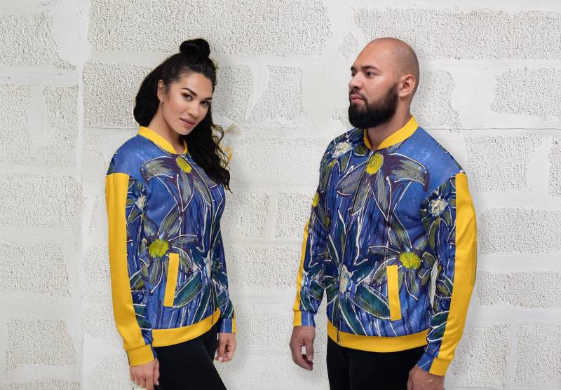 Unisex Bomberjacke Mit Blumenmuster - Vintage-Retro Blumenjacke in Blau Reißverschluss Und Gelben Streifen von Apostel13