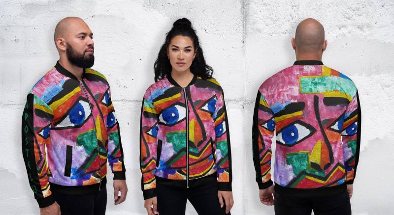Unisex Bomberjacke in Kunstgemälde Optik - Lila-Blau-Gelb Mit Schwarzen Streifen & Schriftzug Retro College Jacke Reißverschluss von Apostel13