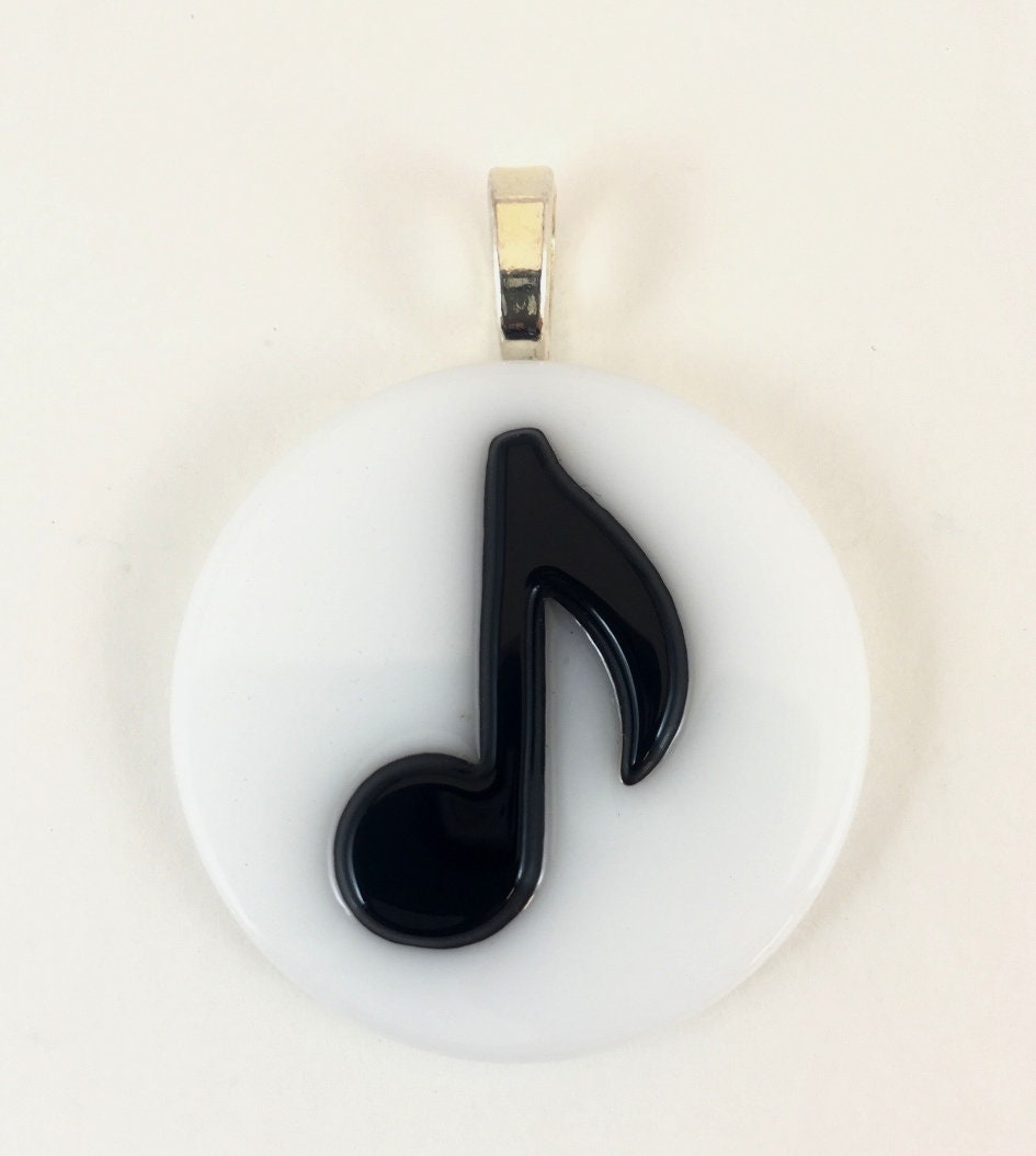 Musik Acht Note Schwarz Auf Weiß Geschmolzene Glas Anhänger Mit Halskette Musik Acht Note Schwarz Auf Weiß Geschmolzene Glas Anhänger Mit Halskette von AppArtGallery