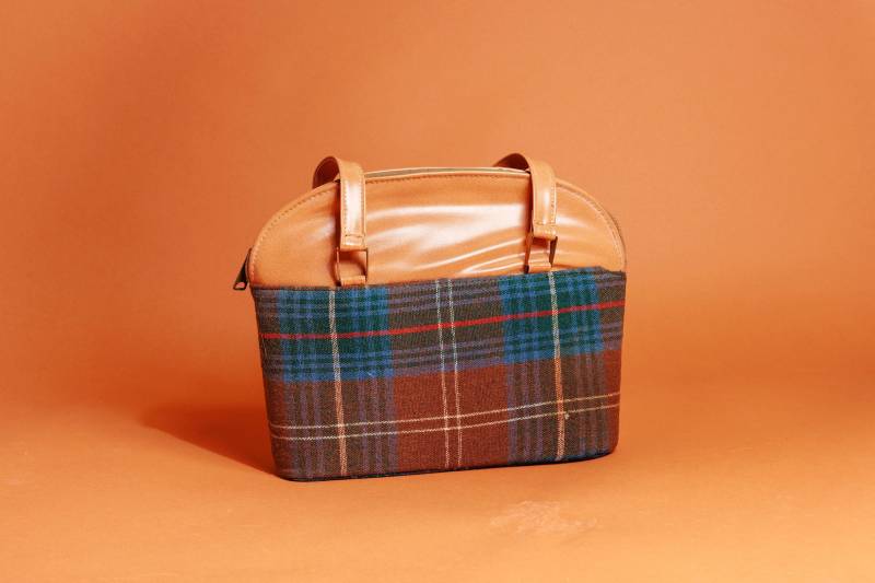 50Er Jahre Karierte Wolle Henkel Geldbörse Vintage Caramel Kunstleder Handtasche von BranchesVintage