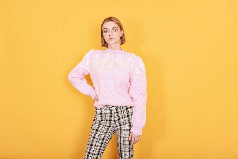 50Er Jahre Pastell Rosa Weiß Rentier Grobstrick Pullover Vintage Langarm Strick Häkelpullover von BranchesVintage
