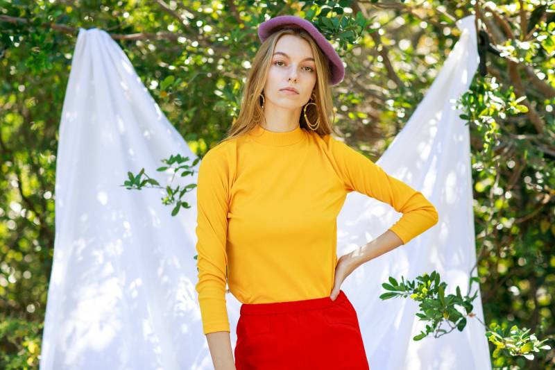 60Er Jahre Sonnengelber Langarm Sweater Vintage Rollkragen Strick Bluse von BranchesVintage