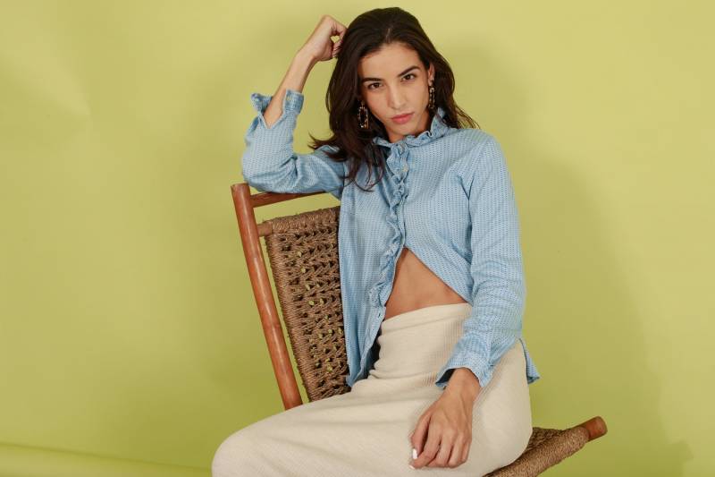 70Er Jahre Hellblaue Wolle Blumen Bluse Vintage Rüschen Kragen Langarm Zierliche von BranchesVintage