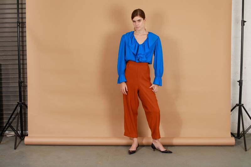 80Er Jahre Karamell Braune Stretch Hose Vintage Mit Geradem Bein von BranchesVintage