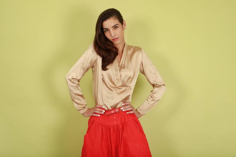 80Er Seiden Langarm Top Vintage Wrap Formelle Bluse Gold Glanz Seide von BranchesVintage