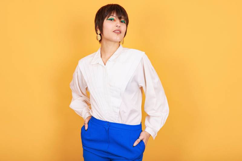 80Er Jahre Bluse Mit Weißer Vintage Button Down Classic Top Weiß von BranchesVintage