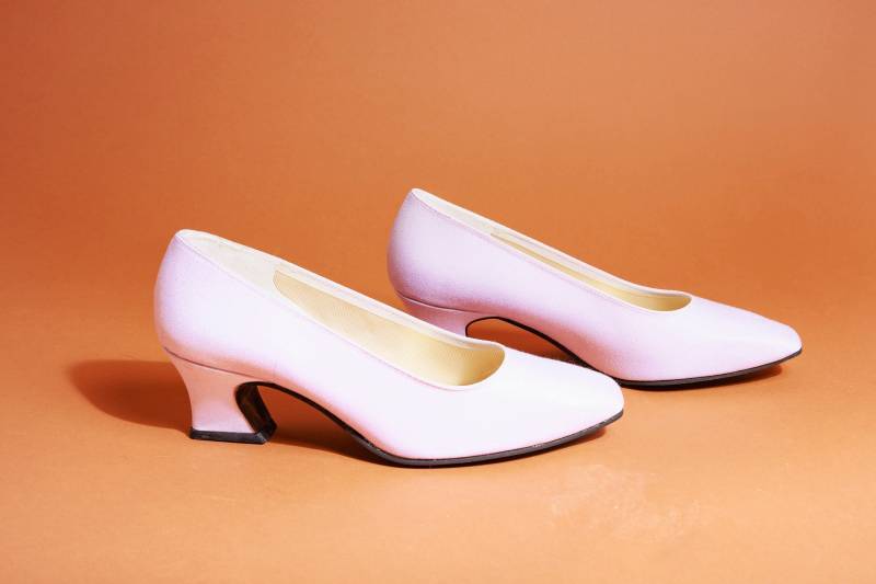 90Er Jahre Lavendel Lila Slip On Fabric Flats Vintage Classic Sheen Minimal Fersen von BranchesVintage