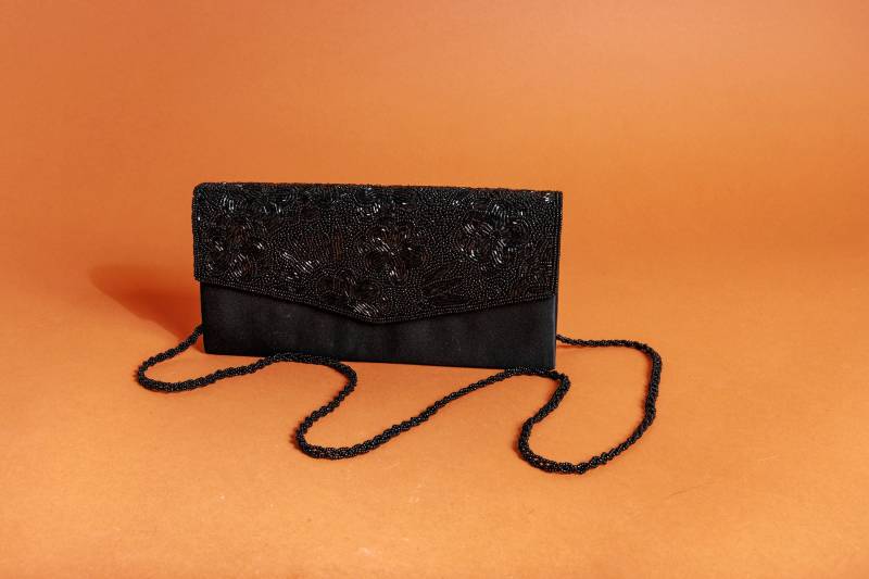 90Er Jahre Schwarze Formale Perlen Box Geldbörse Vintage Cross Body Clutch von BranchesVintage