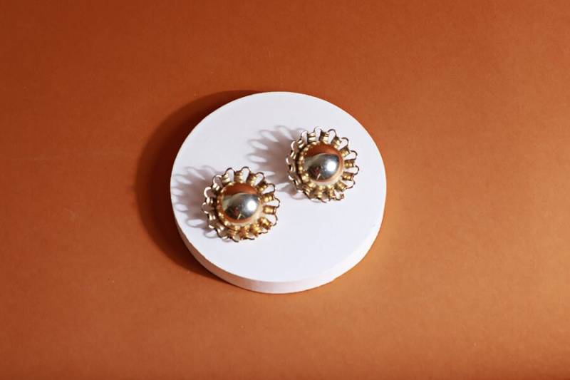 Vintage 80Er Jahre Chunky Oversize Gold Ton Clip Auf Statement Ohrringe von BranchesVintage