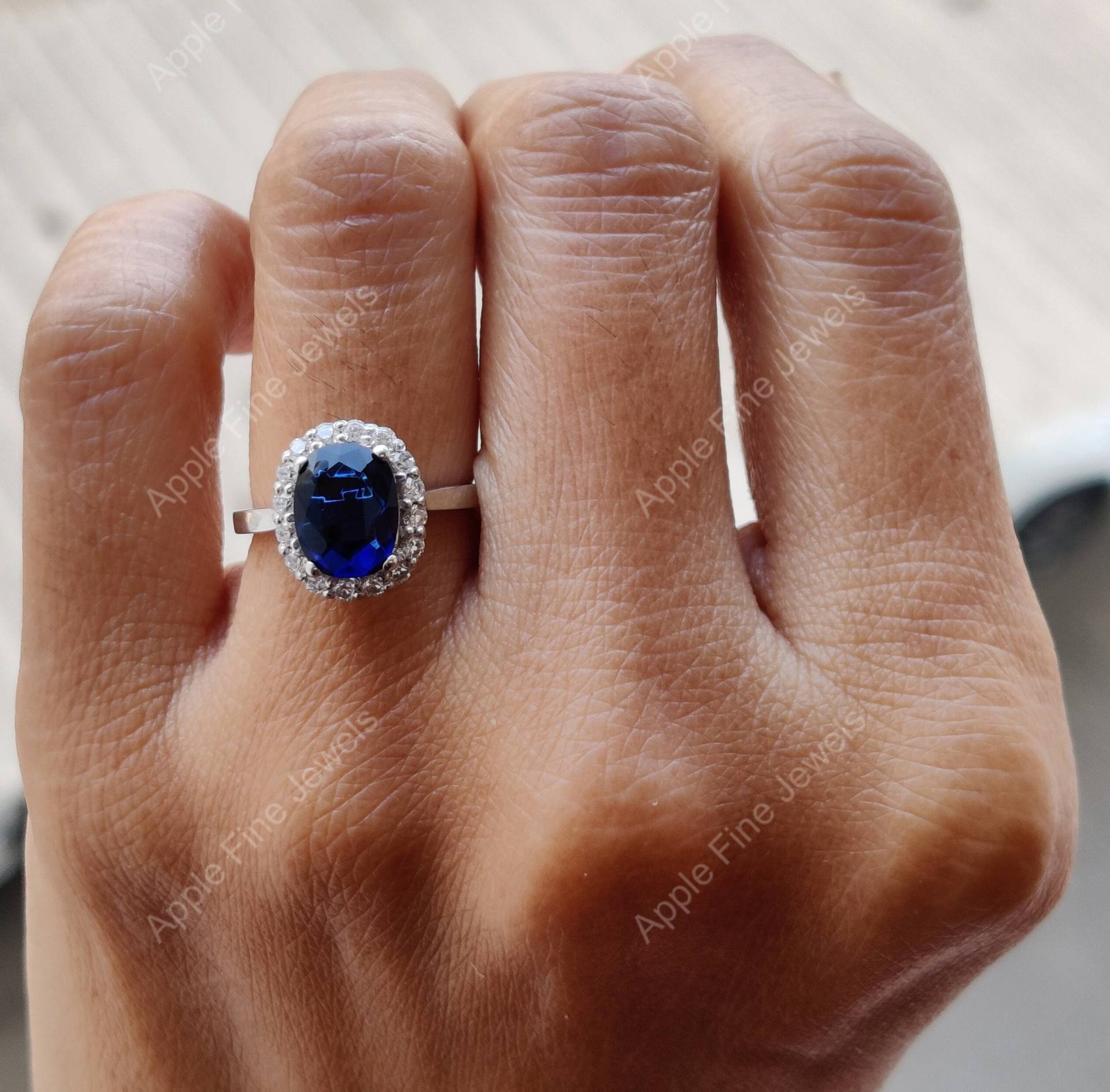 Saphir Halo Verlobungsring, Vintage Ringe Für Frauen, September Geburtsstein Ring, Blauer Edelstein Verlobungsring Sie, 925 Silber von AppleFineJewels