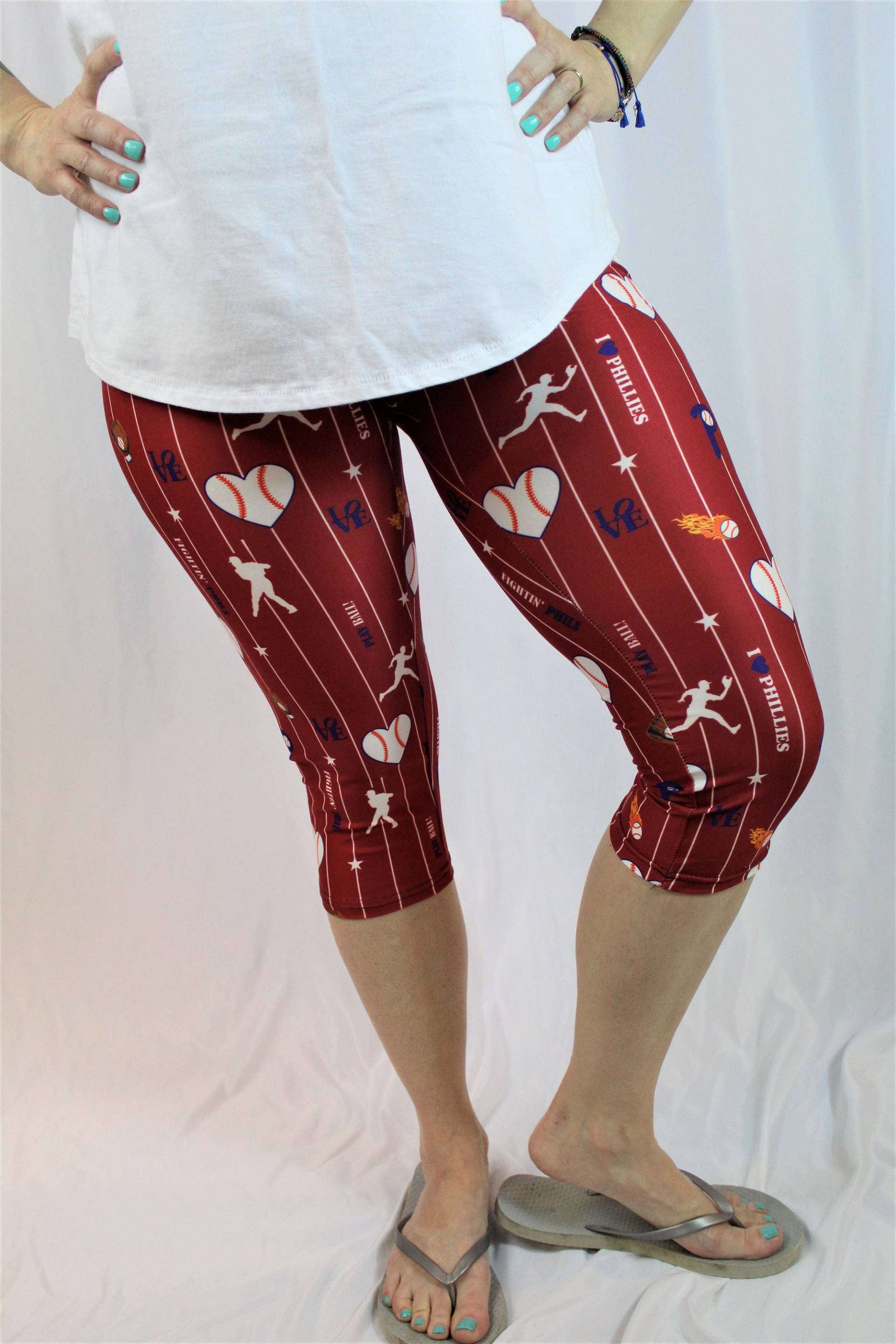 Phillies Inspirierte Rote Damen Capris Phillies Inspirierte Rote Damen Capris von AppleGirlBoutique