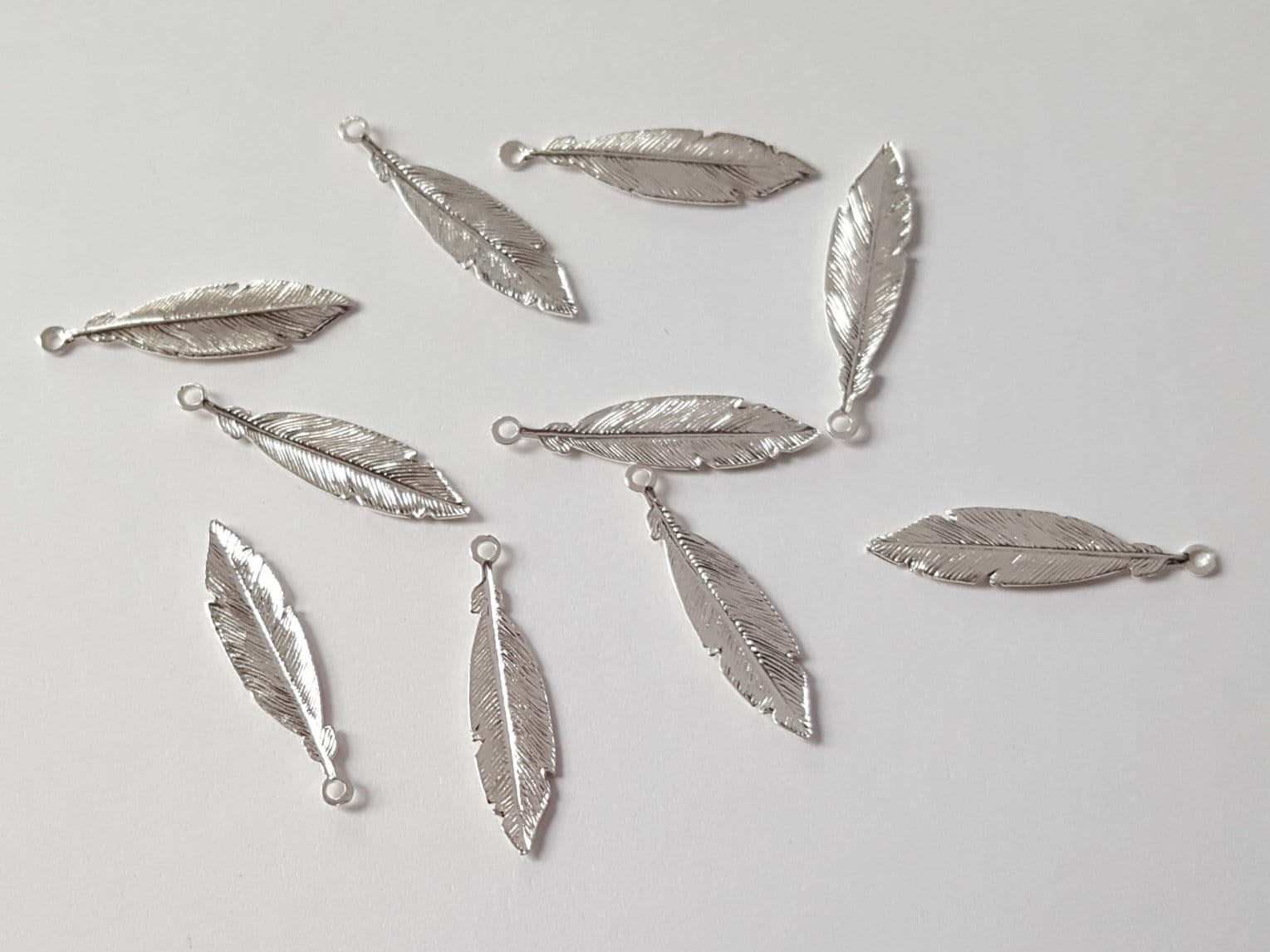 Kleine Sterling Silber Feder, 5.2x21.2 Mm, Schneller Versand Aus Den Usa Kleine Sterling Silber Feder, 5.2x21.2 Mm, Schneller Versand Aus Den Usa von AppleTreeBeads