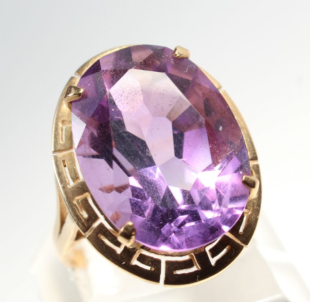 14K Gold Ring Amethyst Statement Großer Stein Größe 17Us 14K Gold Ring Amethyst Statement Großer Stein Größe 17Us von Appleloosa