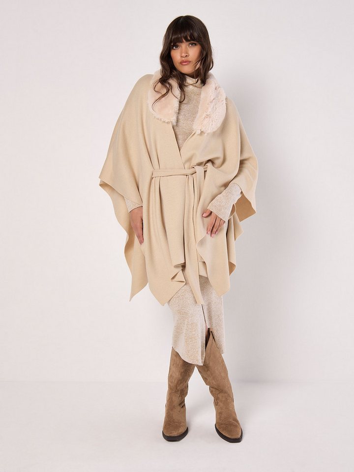 Apricot Poncho mit Kunstfell, (2-St., Stoffgürtel) mit Bindeband von Apricot