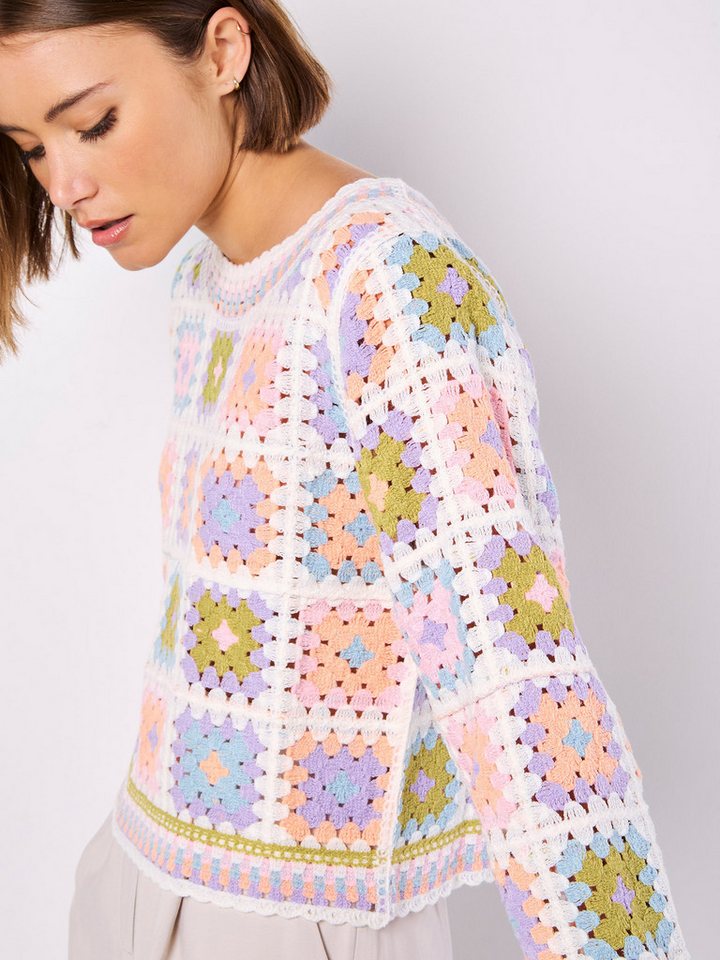 Apricot Rundhalspullover Crochet Pullover, mit welligem Saum von Apricot