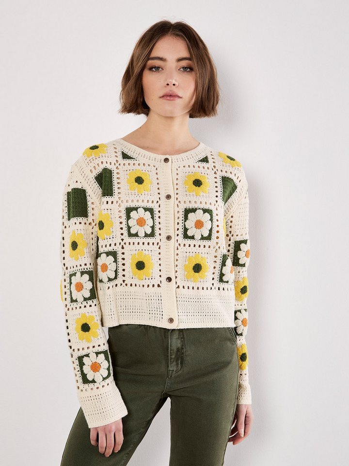 Apricot Strickjacke Kurze Strickjacke mit gehäkeltem Patchwork-Design Apricot Strickjacke Kurze Strickjacke mit gehäkeltem Patchwork-Design von Apricot