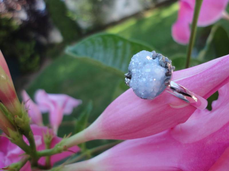Blau Druzy Achat Ring Pyrit Edelstahl Ring Verstellbar Blau Druzy Achat Ring Pyrit Edelstahl Ring Verstellbar von AprilSueDesigns