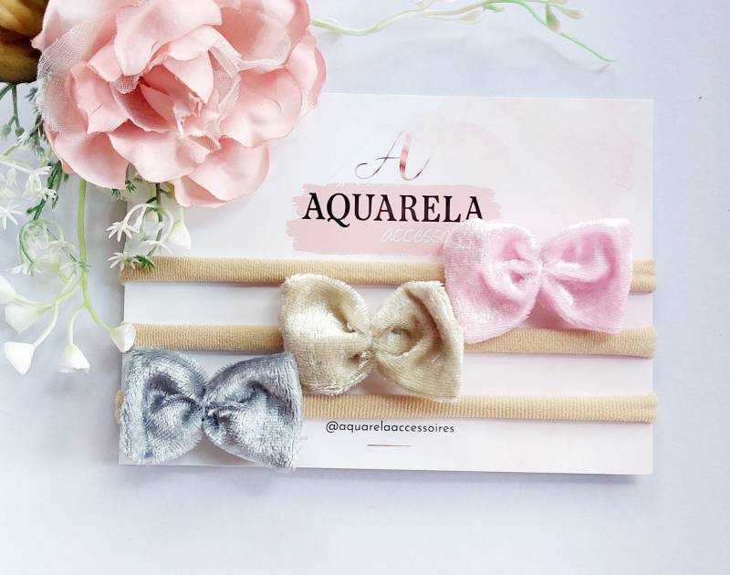 Baby Schleife Haarband Handmad Samtschleife von AquarelaAccessoires