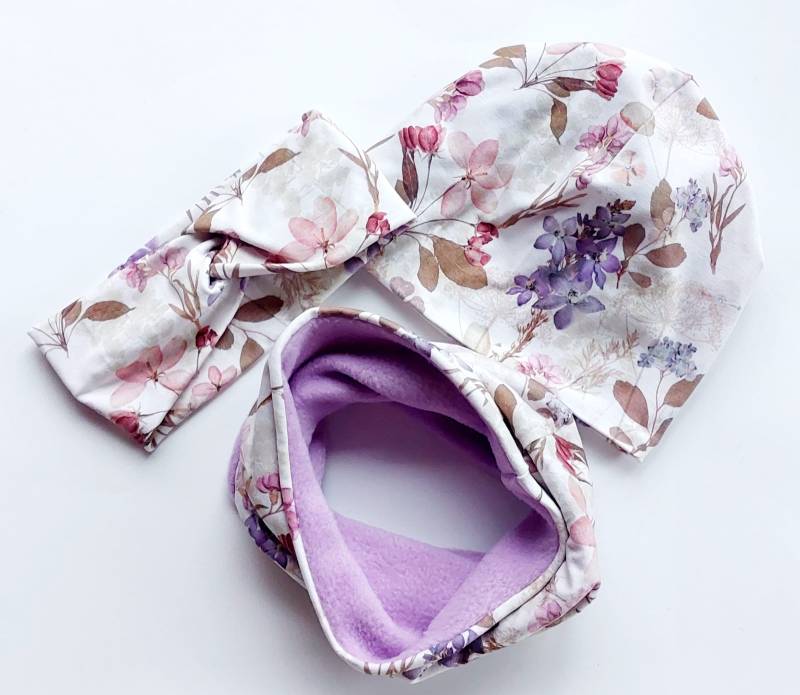 Mädchen Set Beanie Stirnband Loopschal Handmade Ku48/50 von AquarelaAccessoires