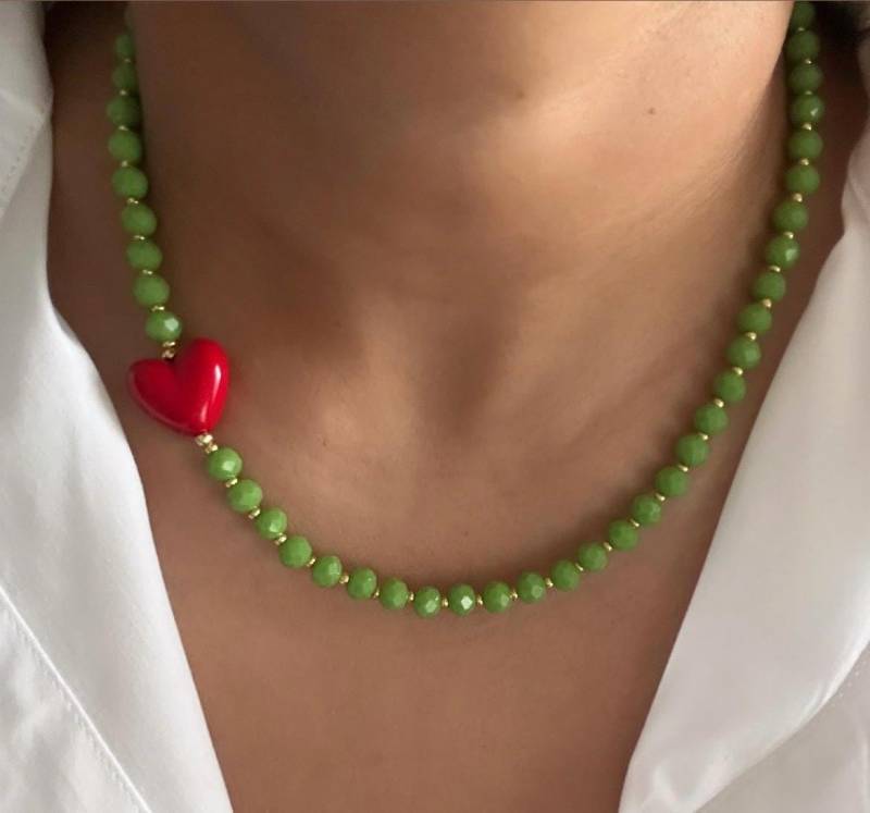 Festliche Grinch Halskette Mit Herz Akzent Perle Festliche Grinch Halskette Mit Herz Akzent Perle von AquariGems