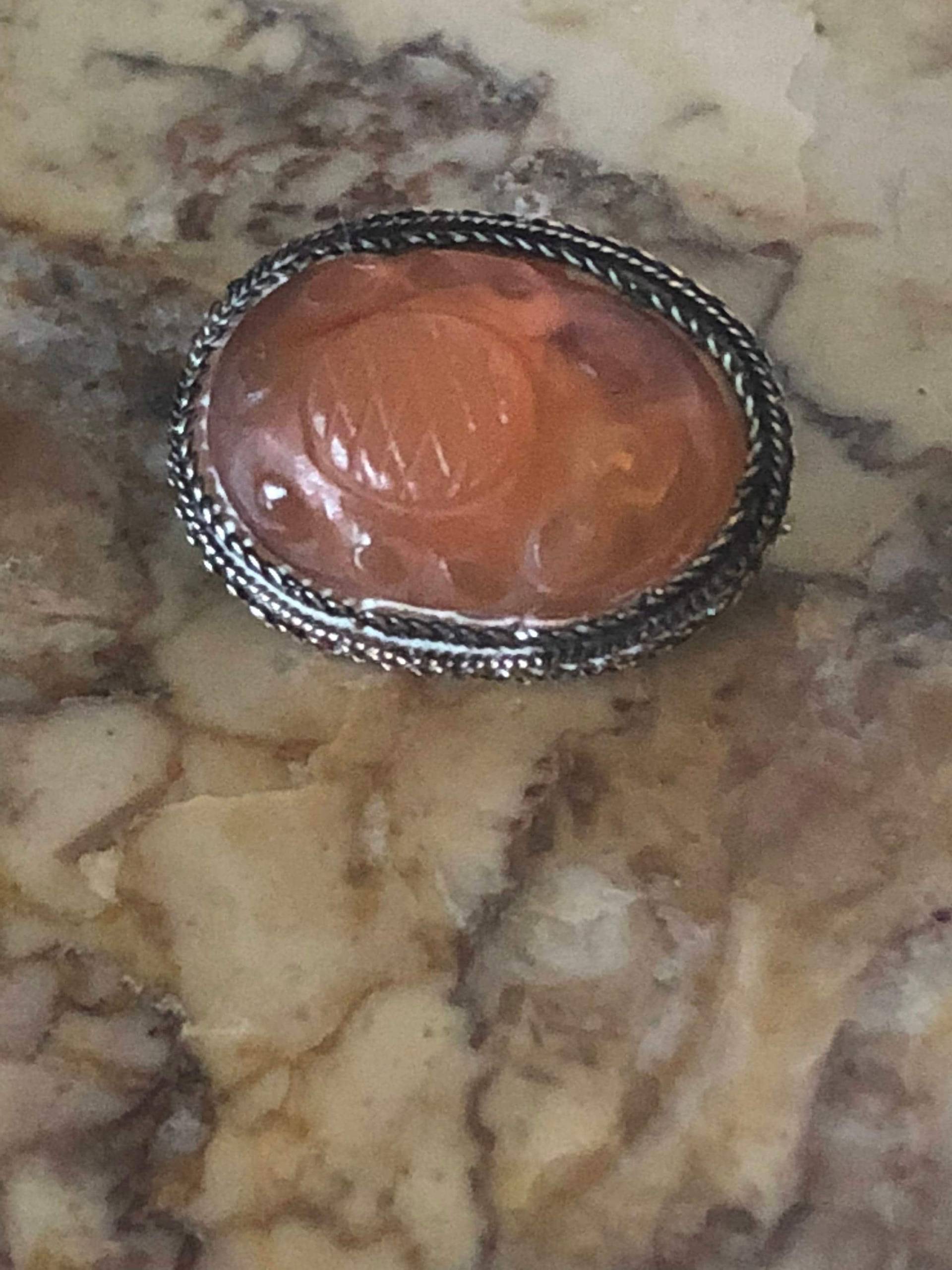 Antike Orange Geformte Glas Brosche Antike Orange Geformte Glas Brosche von AquitaineArts
