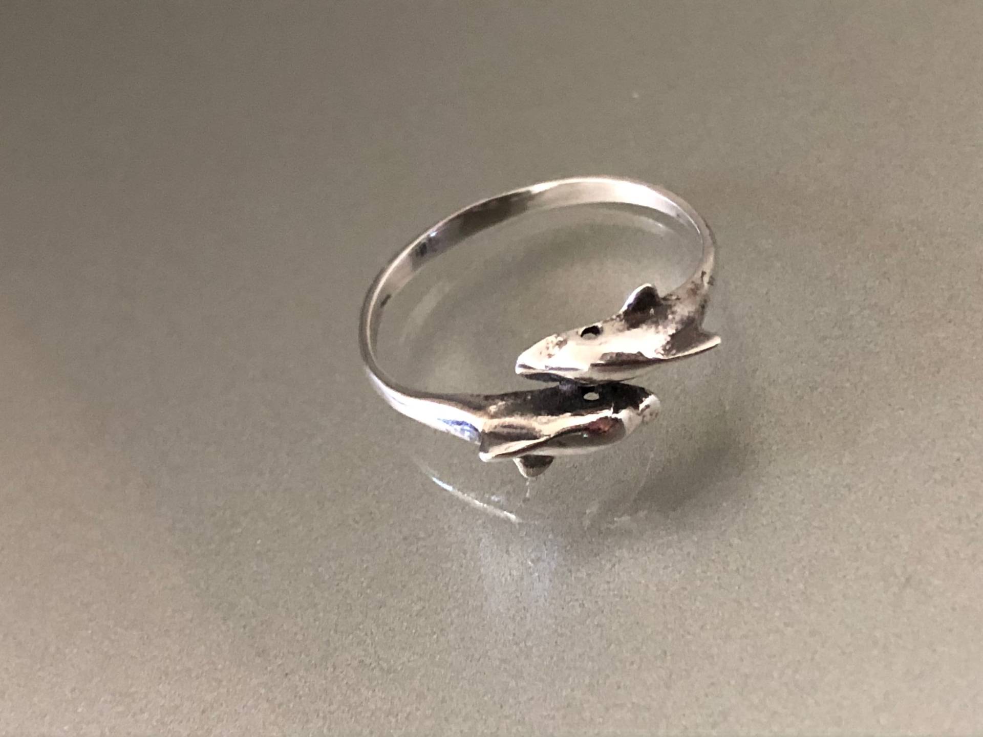 Süßer Vintage Delfin Sterling Silber Wickelring Süßer Vintage Delfin Sterling Silber Wickelring von AquitaineArts