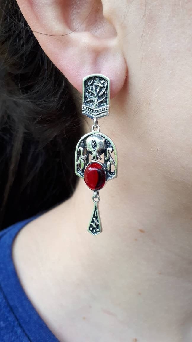 Granatapfel Ohrringe Persephone Granat Schmuck Lange Vintage von ArMatSilver