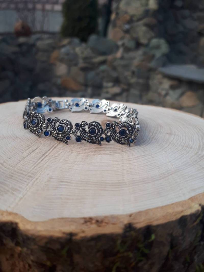 sterling Silber Markasit Armband Blauer Saphir Kristall Blumenmuster von ArMatSilver