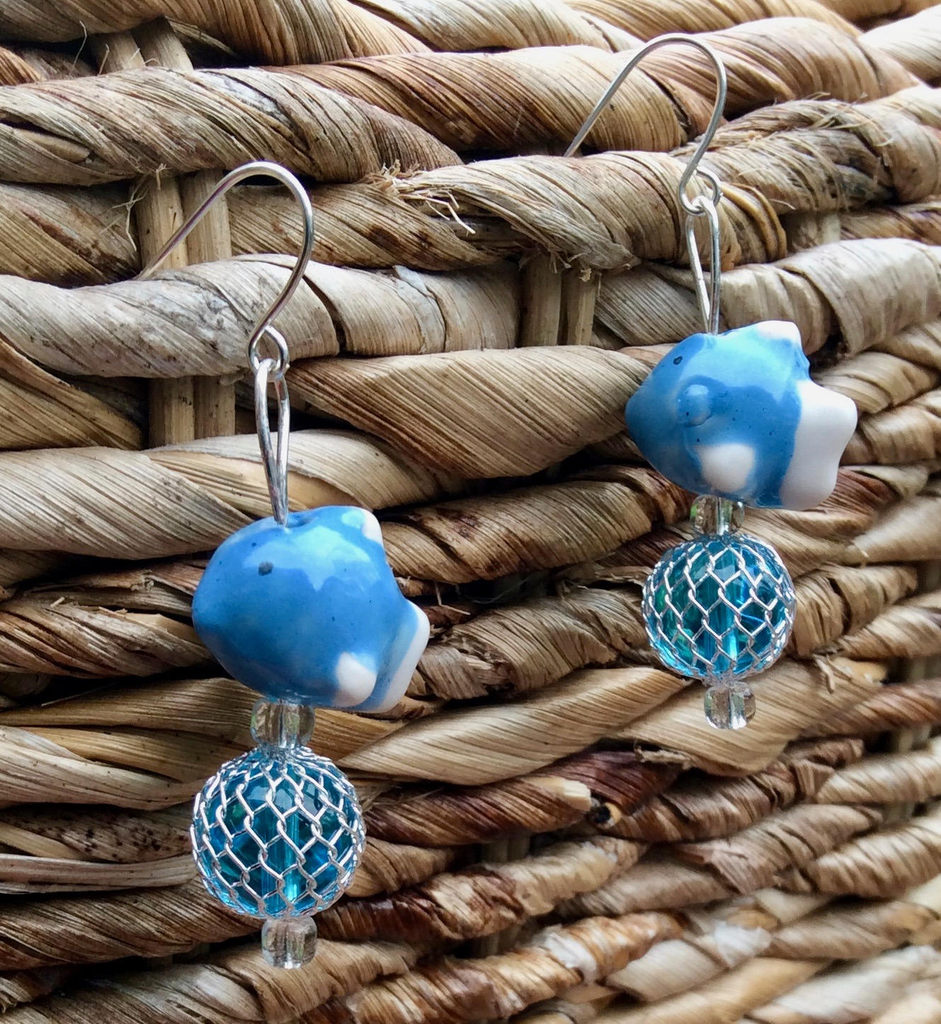 Entzückende Einzigartige Handgefertigte Keramik Und Glas Ohrringe von ArTreeDesign