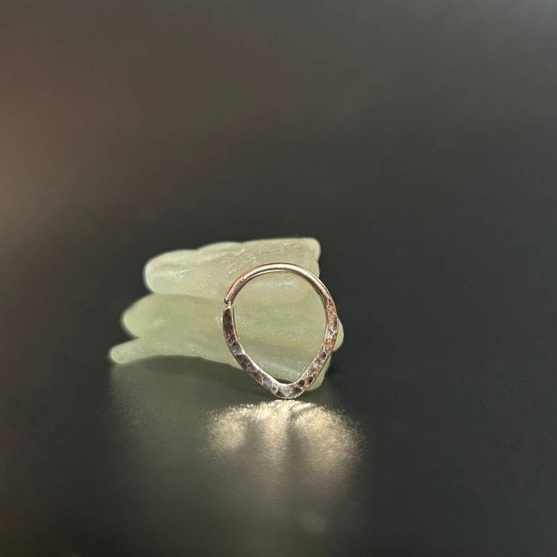 Daith Ohrring Vergoldet 14K, Septum Ring 16G, Schmuck Unikat, 14K Männer, Creolen Massiv Gold, Piercing 18G Hoop von AraDeOro