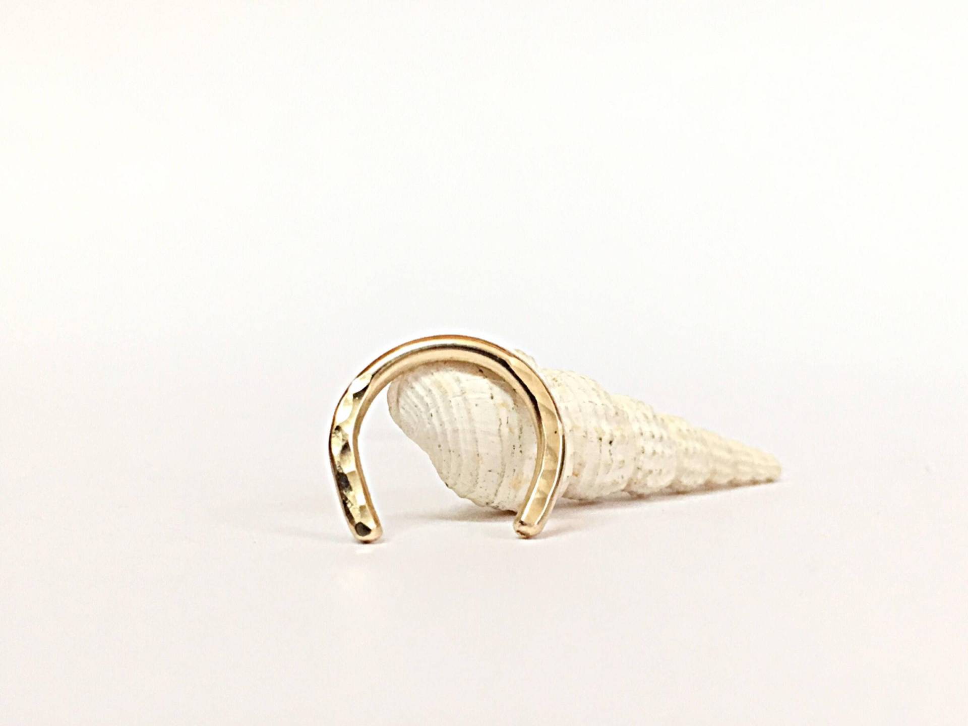 Gold Septum Retainer 18G, Gehämmertes Hufeisen 16G, 9K Schmuck Retainer, 15G Piercing Hufeisen, 14G 20G von AraDeOro