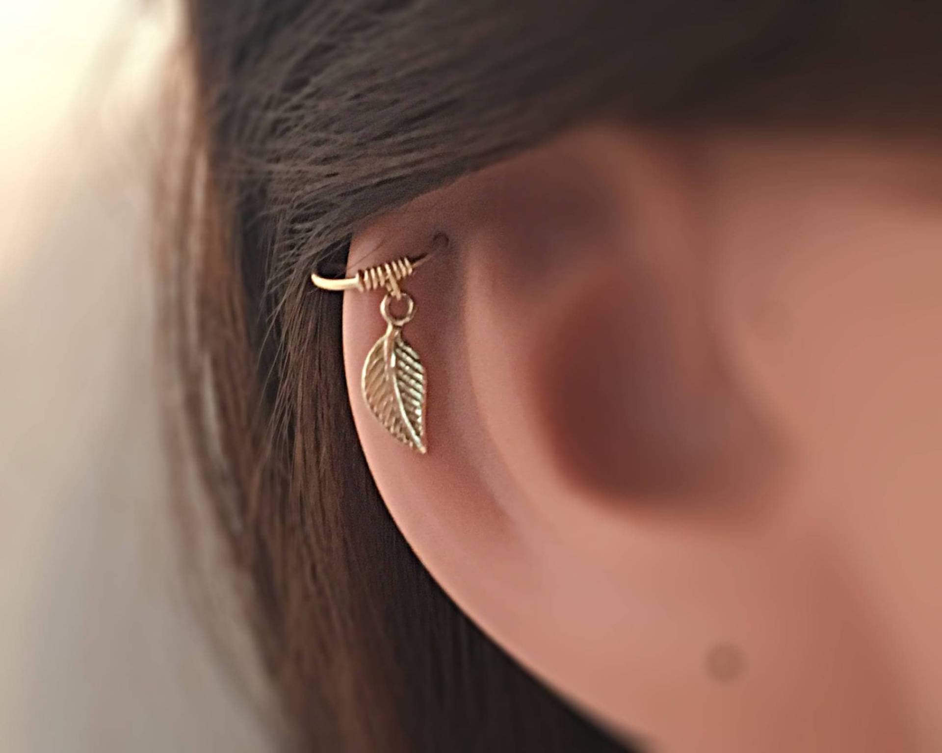 9K Gold Helix Ohrring Hoop 14K Knorpel Ohrring, Blatt Ohrringe 18K 14K, Piercing 9K Gold Helix Ohrring Hoop 14K Knorpel Ohrring, Blatt Ohrringe 18K 14K, Piercing von AraDeOroDesigns