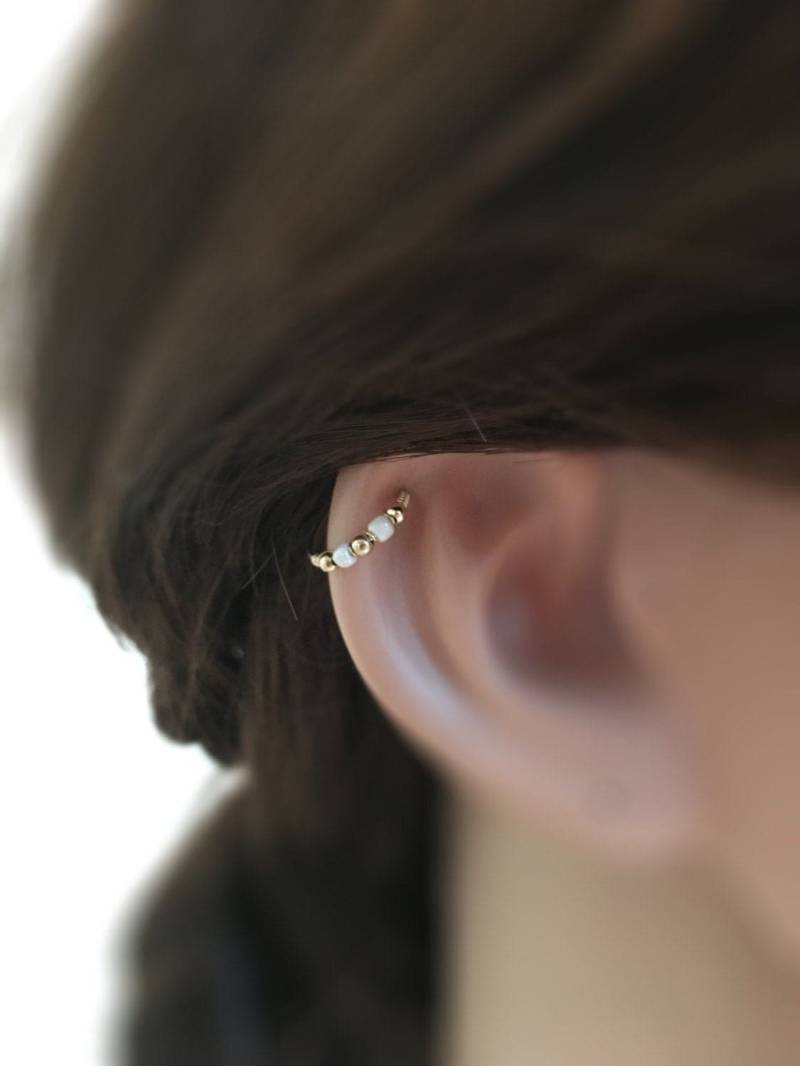 Helix Ohrring Gold 9K Daith Gold, Knorpelohrring, 14K Nasenring Hoop, Piercing 18K Hoop Septum Ring 20G Helix Ohrring Gold 9K Daith Gold, Knorpelohrring, 14K Nasenring Hoop, Piercing 18K Hoop Septum Ring 20G von AraDeOroDesigns