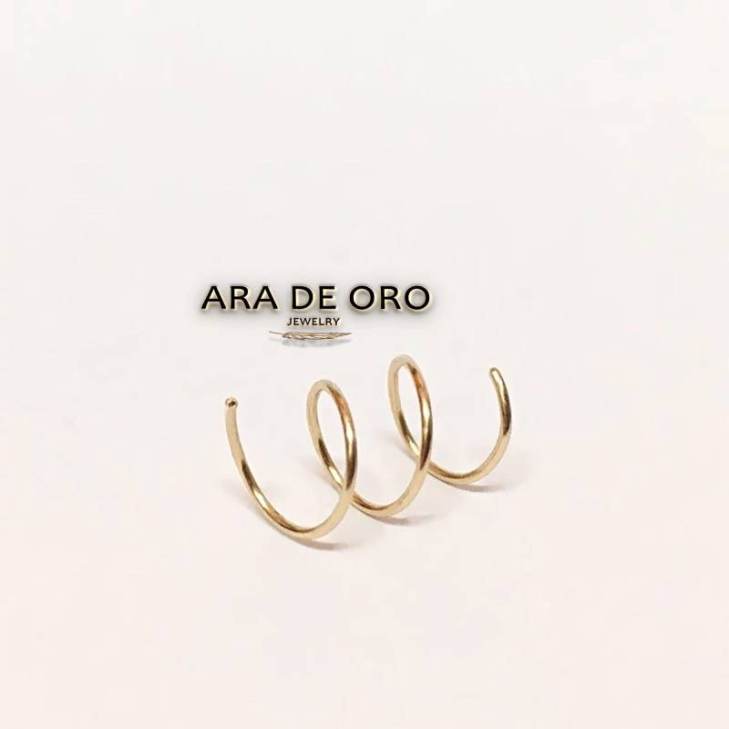 Dreifach Creolen 14K Gold Spirale Ohrringe, Ohr Kletterer Triple Piercing, Einfädler Ohrringe Knorpelohrring Helix von AraDeOroJewelry