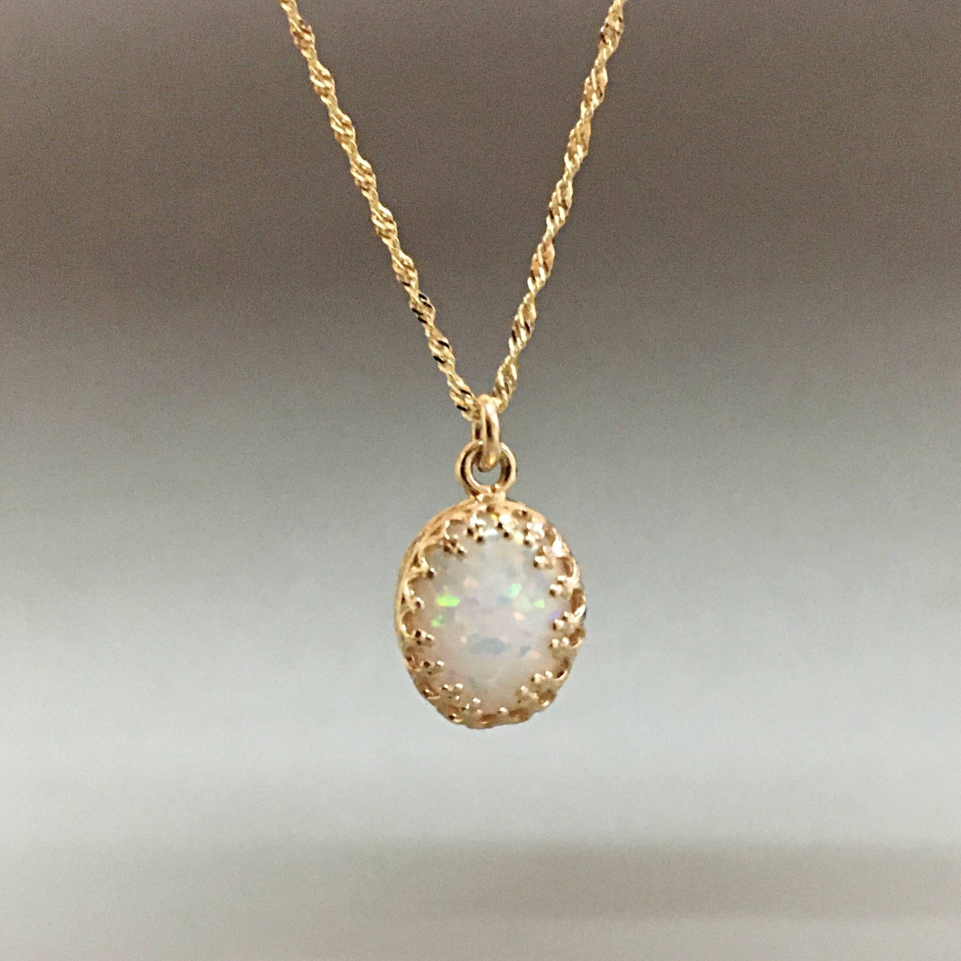 Opal Halskette Für Frauen, Weiße 14K Gold, Tropfen Mit Opal, Edelstein-Halsketten-Anhänger, Geburtsstein-Halskette Mama 14K von AraDeOroJewelry