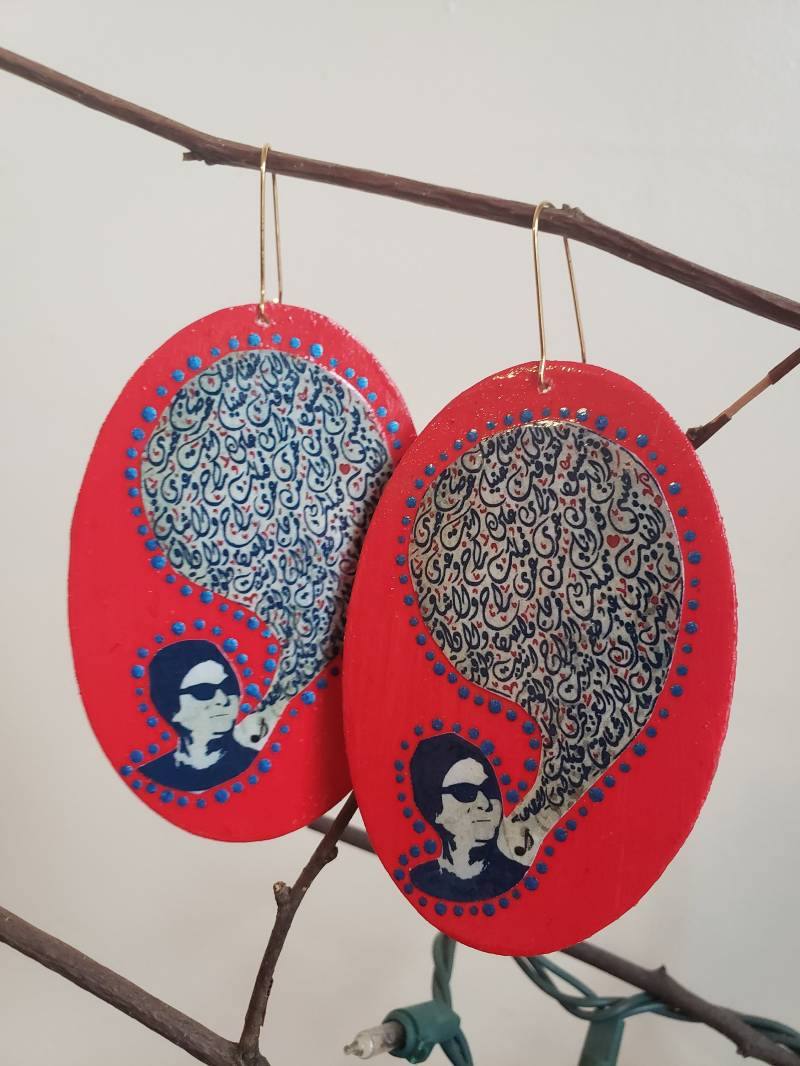 Um Kalthoum - Words Are Cheap Ultralight Wooden Earrings Um Kalthoum - Words Are Cheap Ultralight Wooden Earrings von ArabellaByMansour