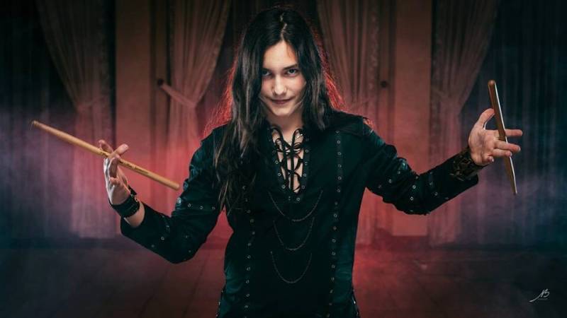 Baumwoll Mittelalter Shirt Für Ihn - Custom Viking/Royality/Knight/Historic/Pagan Männer, Mehrere Muster Und Farbschemata Verfügbar von AradiaHandmade