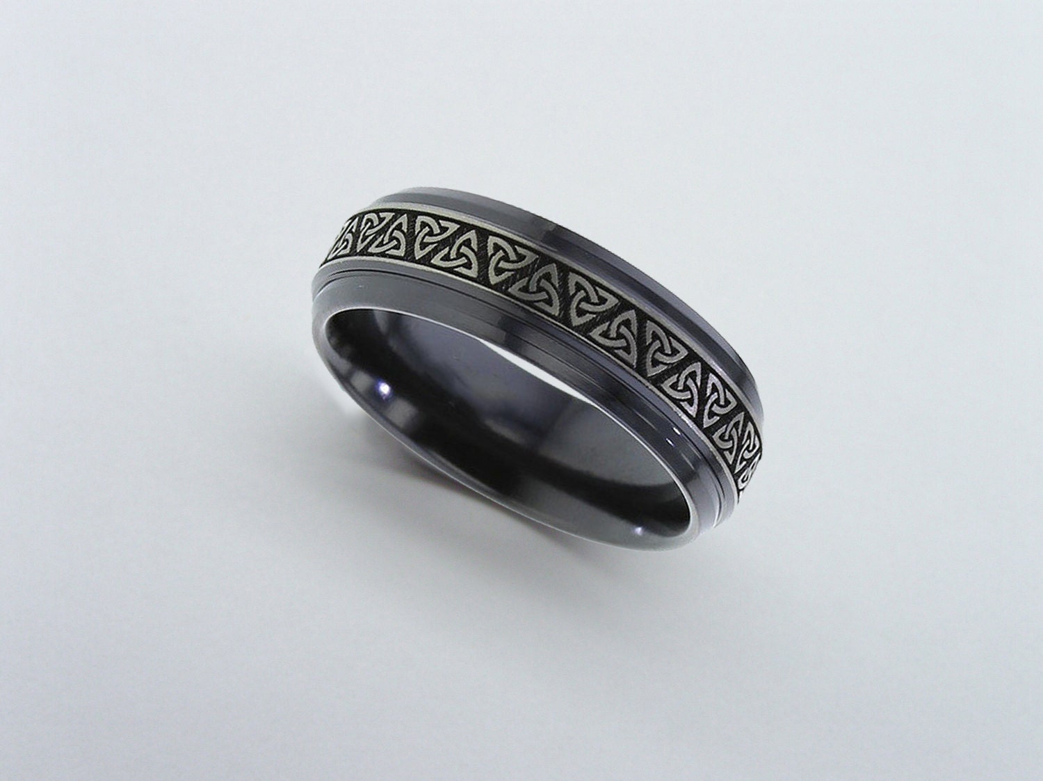 Trinity Knoten Schwarz Zirkonium Ring, Schwarze Hochzeitsband, Ehering, Herren Ehering von ArahJamesTitanium