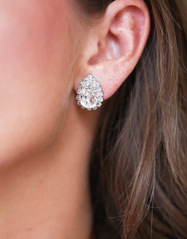 Kristall Birne Swarovski Ohrstecker, Swarovski, Ohrring, Hochzeitsohrringe, Ohrringe, Hochzeitsschmuck, Schmuck Kristall Birne Swarovski Ohrstecker, Swarovski, Ohrring, Hochzeitsohrringe, Ohrringe, Hochzeitsschmuck, Schmuck von AramintaLandale