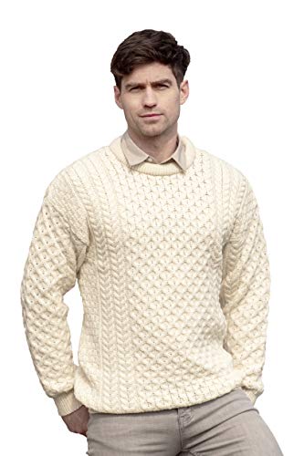 Aran Crafts Unisex Irish Cable Knitted Crewneck Sweater (100% Merino Wool), Natürlich, Mittel von Aran Crafts