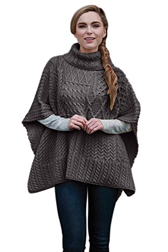 Arran Woolen Mills Irischer Merinowolle Aran Strick Poncho (Derby) von Aran Woollen Mills