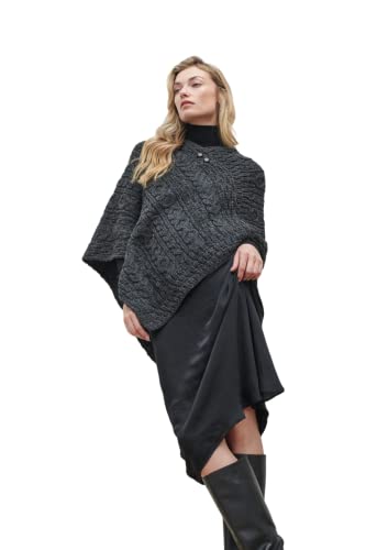 Poncho aus irischer Wolle für Damen, Aran-Umhang mit Zopfmuster, Hergestellt in Irland, Einheitsgröße (Anthrazit) von Aran Woollen Mills