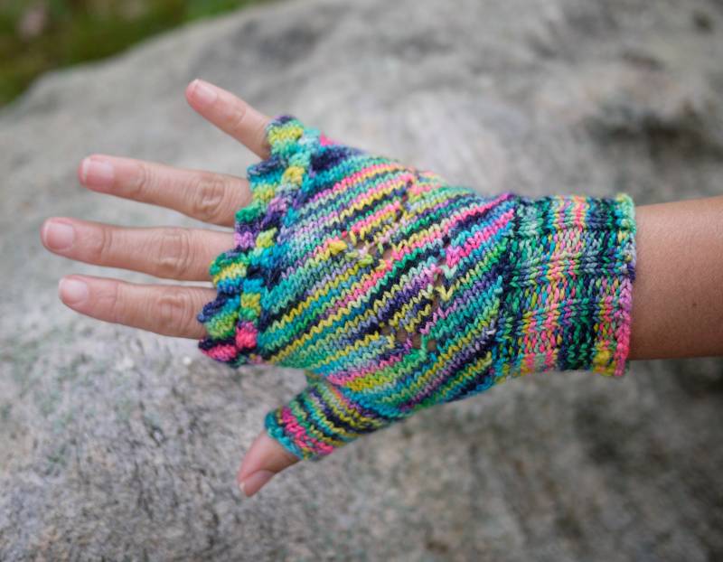 Skew Fingerlose Mitts von Aranyita