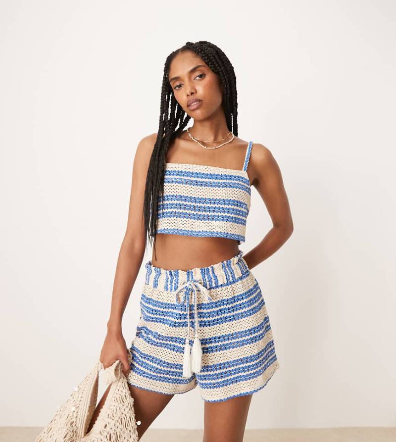 Aray - Cropped Strandoberteil aus Häkelstoff mit blauen Streifen, Kombiteil von Aray